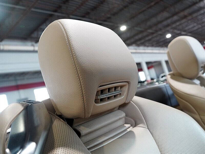2015 Mercedes-Benz SL-Class 36