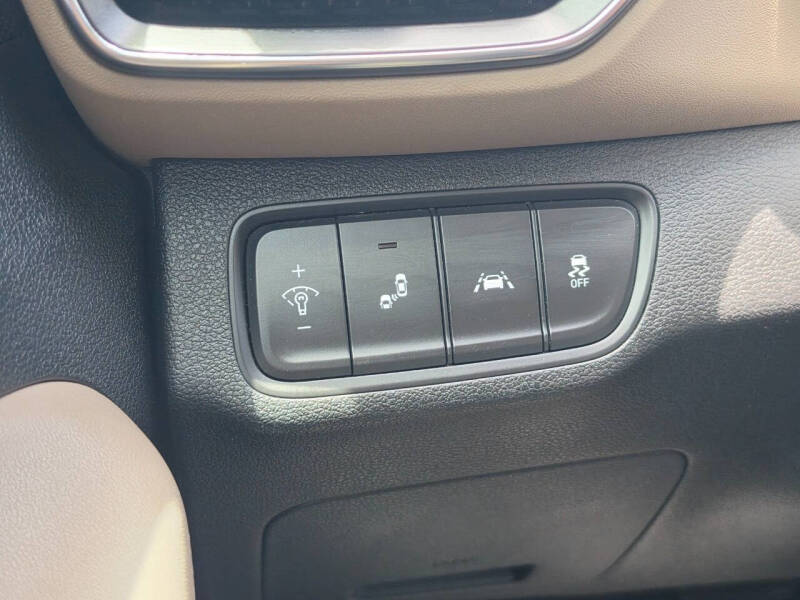 2019 Hyundai Santa Fe SE 2.4L