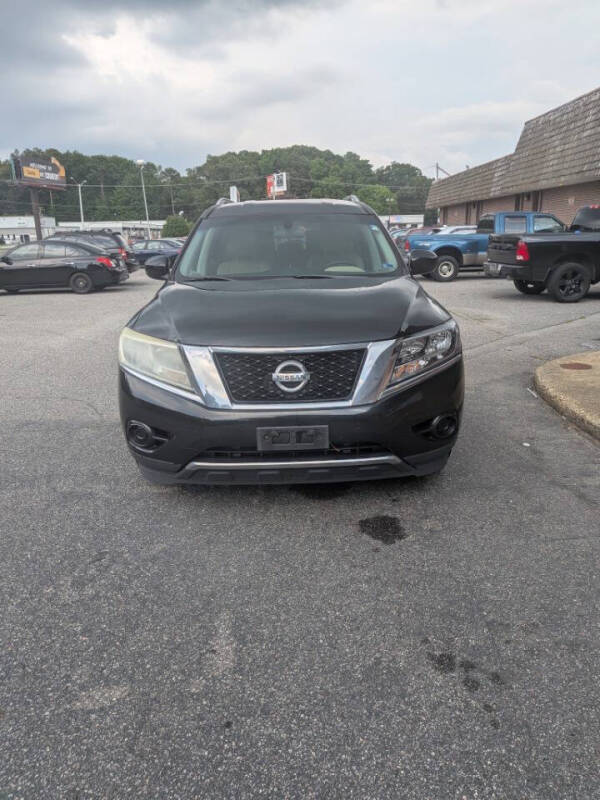 2016 Nissan Pathfinder SV