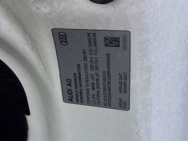 2022 Audi Q3 quattro S line Prem Plus 45 TFSI