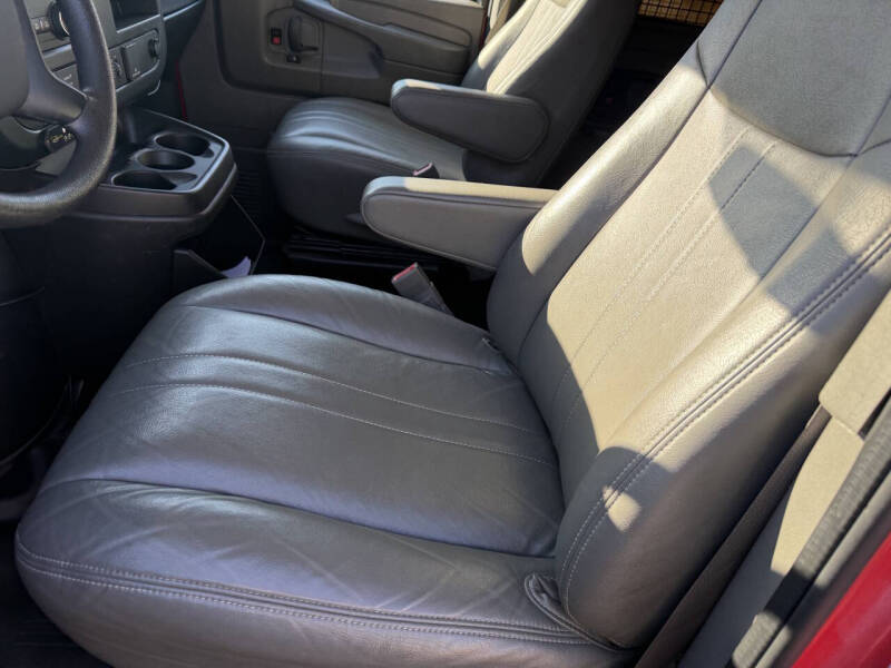 2015 GMC Savana LS 2500