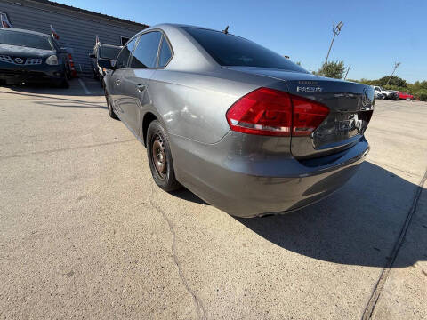 2014 Volkswagen Passat 1.8T S