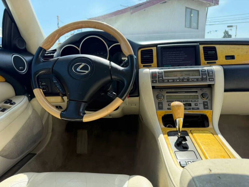 2002 Lexus SC 430