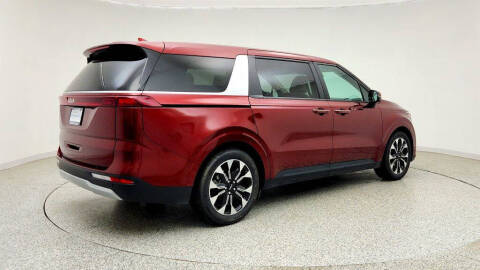 2024 Kia Carnival EX