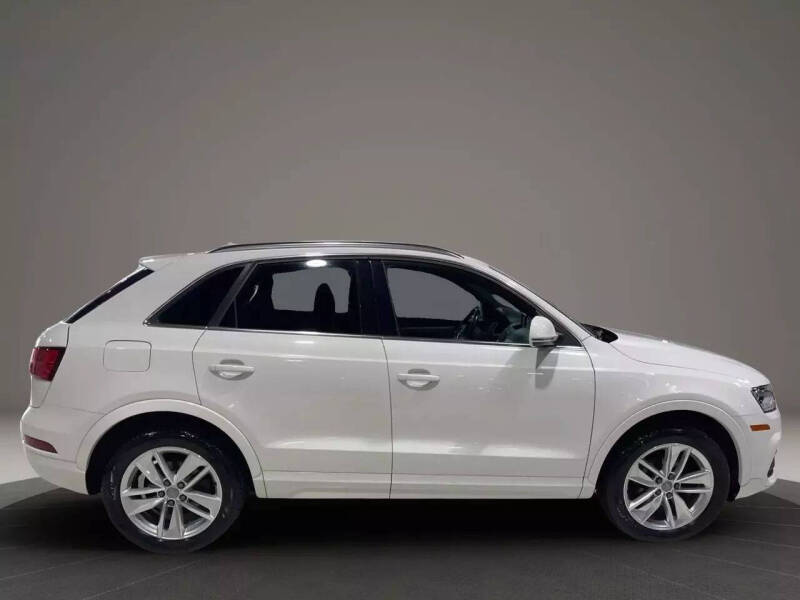 2017 Audi Q3 2.0T quattro Premium Plus