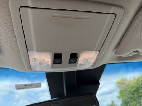 2011 Lincoln MKT