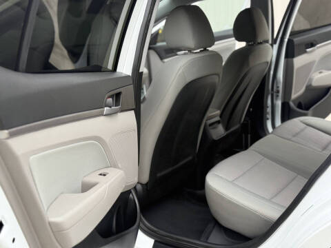 2017 Hyundai Elantra Limited