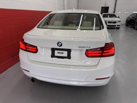 2015 BMW 3 Series 320i