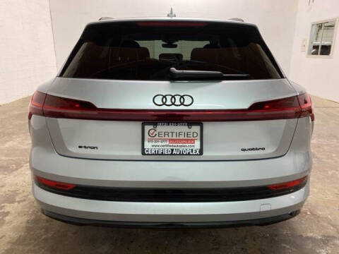 2023 Audi e-tron quattro Premium Plus