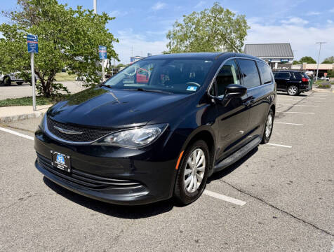 2017 Chrysler Pacifica Touring
