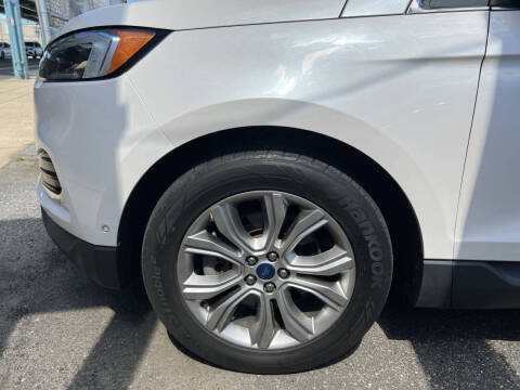 2019 Ford Edge Titanium