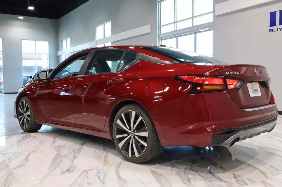 2021 Nissan Altima for sale at IMD MOTORS, INC in Dallas, TX