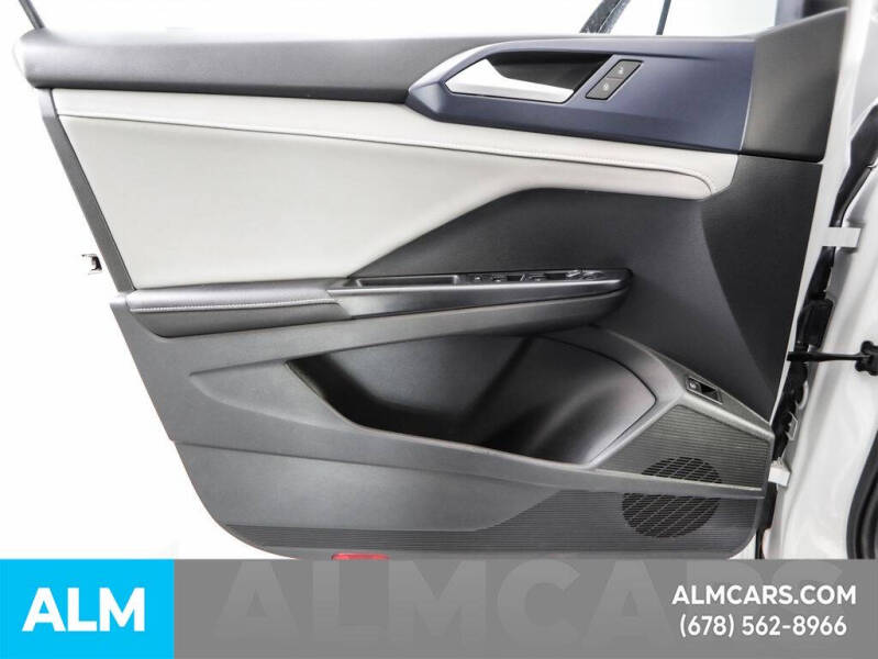 2024 Volkswagen Taos SE