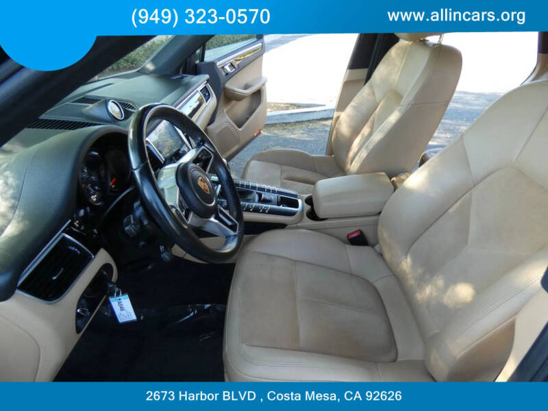 2018 Porsche Macan