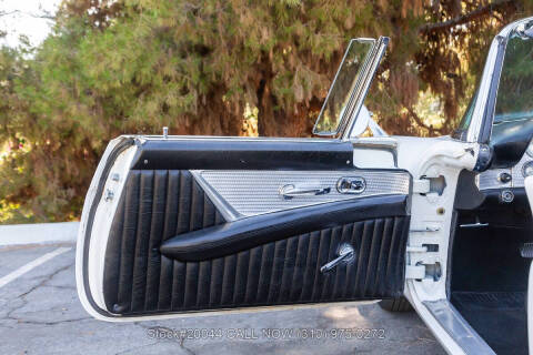 1957 Ford Thunderbird