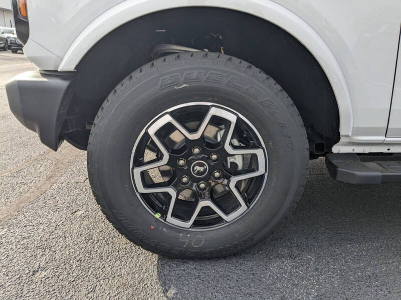 2024 Ford Bronco Outer Banks