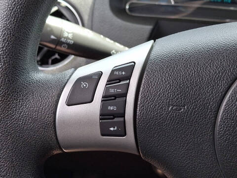 2011 Chevrolet HHR LS