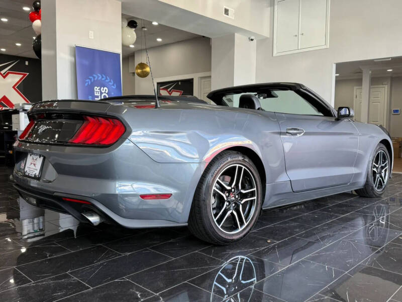 2022 Ford Mustang