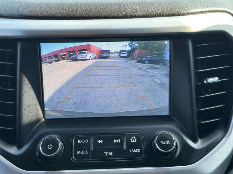 2019 GMC Acadia SLT-1