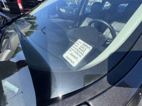 2017 Ford C-MAX Energi Titanium