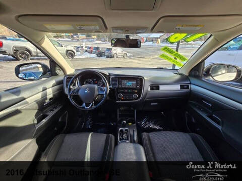 2016 Mitsubishi Outlander SE