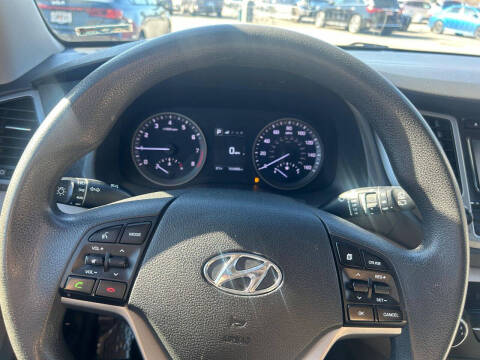 2016 Hyundai Tucson SE