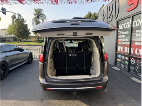 2018 Chrysler Pacifica Touring Plus