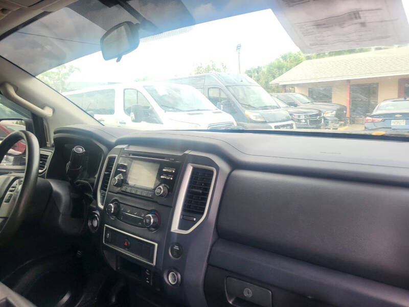 2017 Nissan Titan S