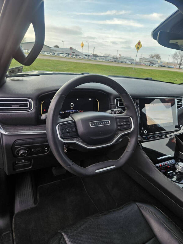 2022 Jeep Wagoneer Series II