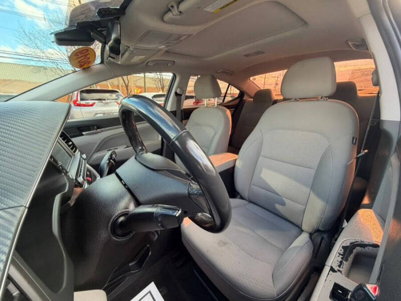 2019 Hyundai Elantra