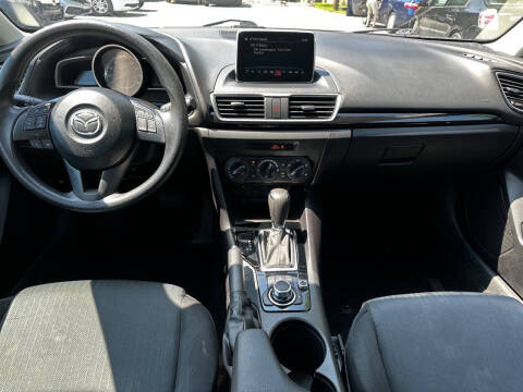 2016 Mazda MAZDA3 i Sport