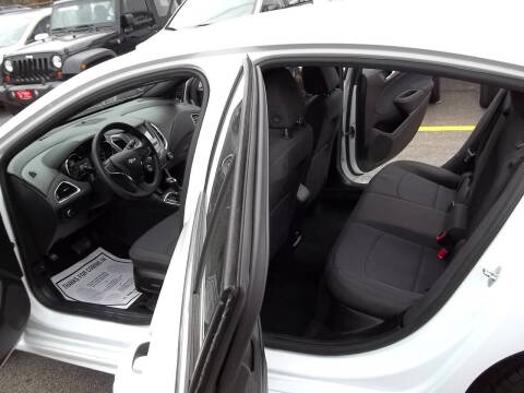 2017 Chevrolet Cruze LT Auto