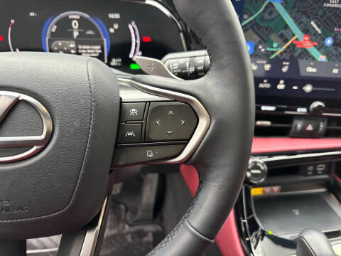 2025 Lexus NX 350h Premium