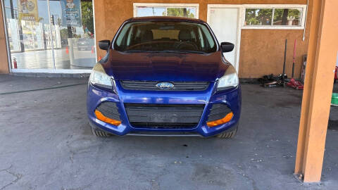 2014 Ford Escape S