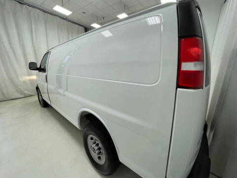 2026 GMC Savana 2500