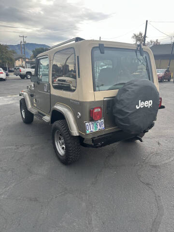 1990 Jeep Wrangler Sahara