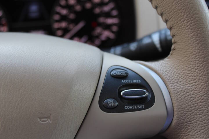 2013 Nissan Pathfinder SL