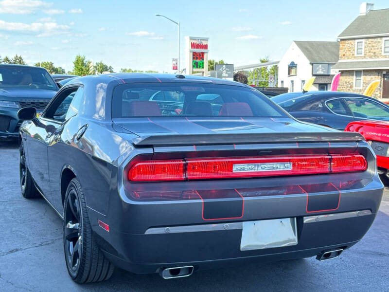2013 Dodge Challenger R/T Plus
