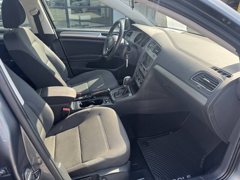 2016 Volkswagen Golf