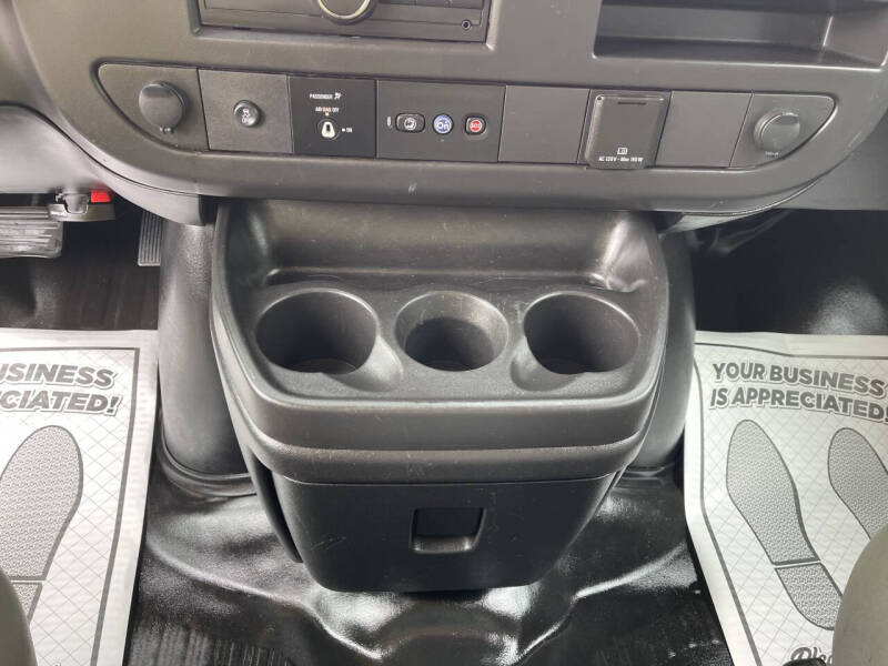 2018 GMC Savana 3500