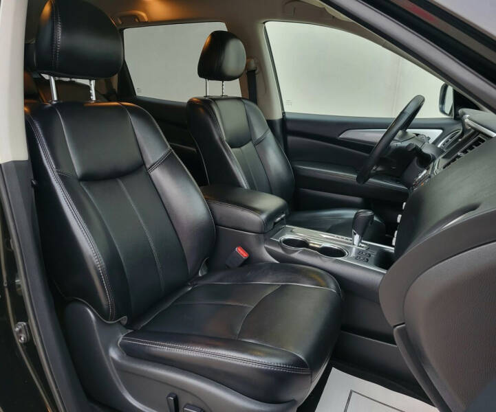 2019 Nissan Pathfinder SL