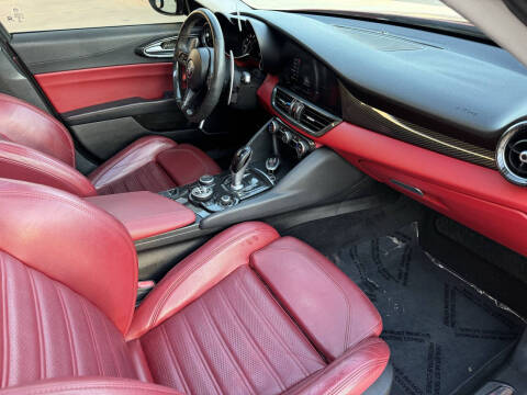 2017 Alfa Romeo Giulia Ti