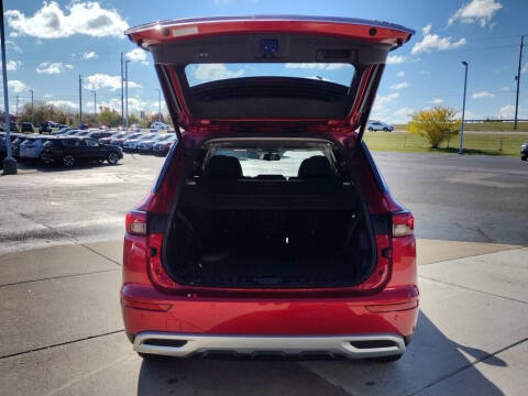 2025 Mitsubishi Outlander PHEV SE