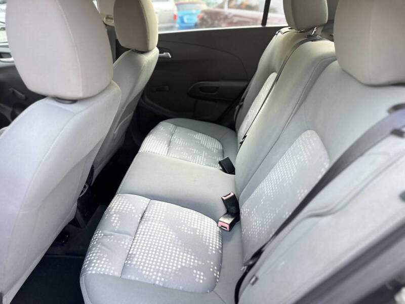 2014 Chevrolet Sonic LS Auto