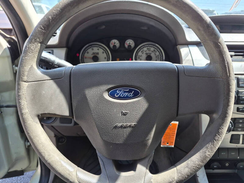 2011 Ford Focus S