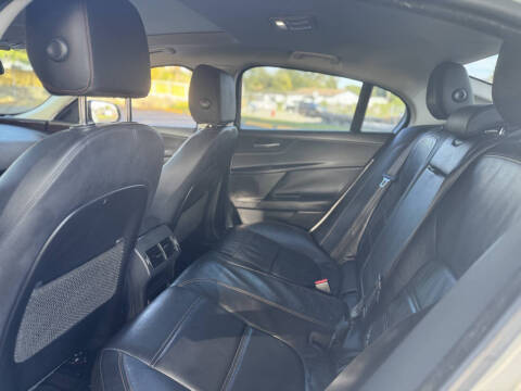 2018 Jaguar XE 25t Prestige