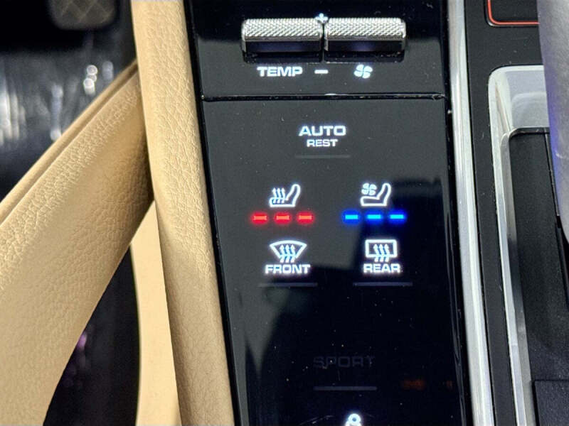 2022 Porsche Cayenne E-Hybrid