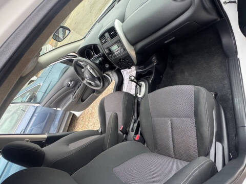 2018 Nissan Versa SV