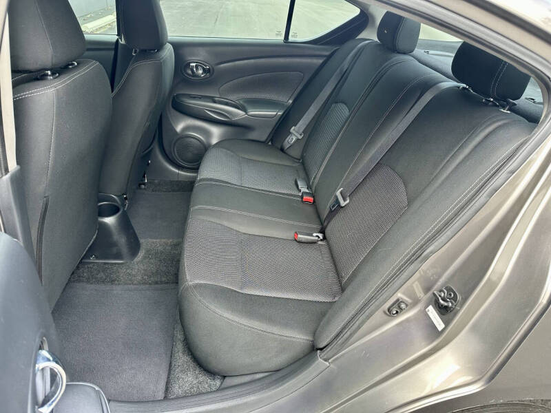 2017 Nissan Versa 1.6 SV