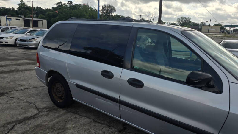 2003 Ford Windstar LX Standard